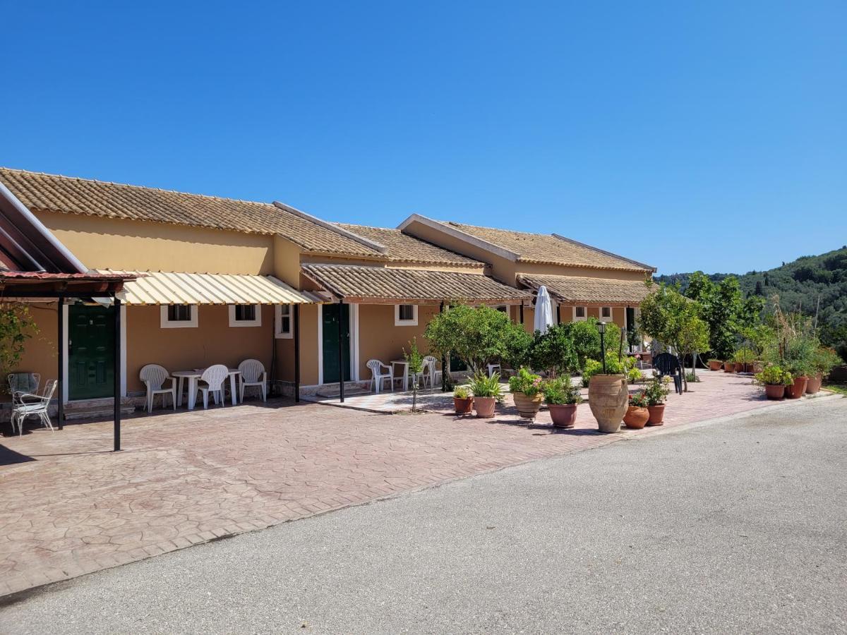 Gardenos Hotel Vitaládes Zewnętrze zdjęcie