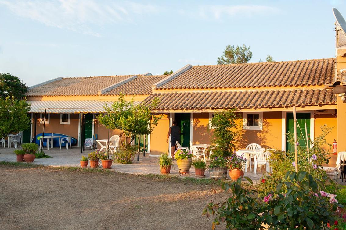 Gardenos Hotel Vitaládes Zewnętrze zdjęcie