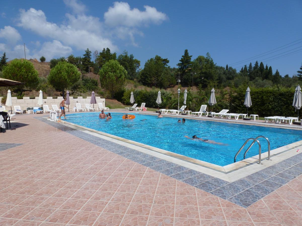 Gardenos Hotel Vitaládes Zewnętrze zdjęcie